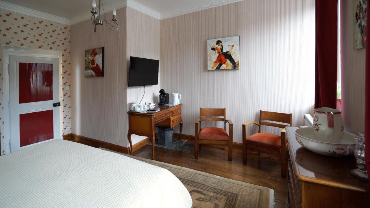 Au Chapitre Bed & Breakfast Rozoy-sur-Serre Exterior photo
